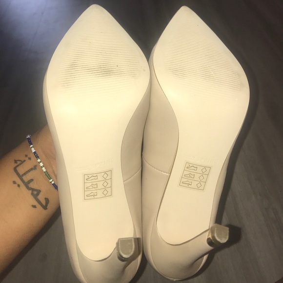 NUDE HEELS!!๐๐ - Picture 3 of 3