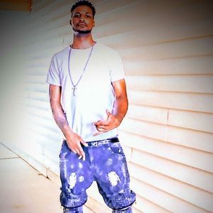 Meet your Posher, Nino