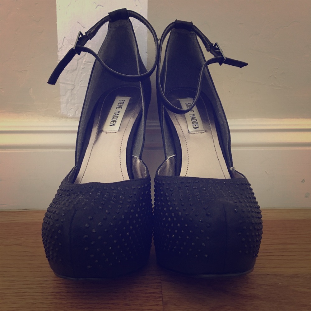 Steve Madden black studded platforms