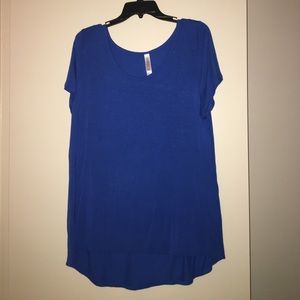 Lula roe classic tee. Size xl. Cobalt blue