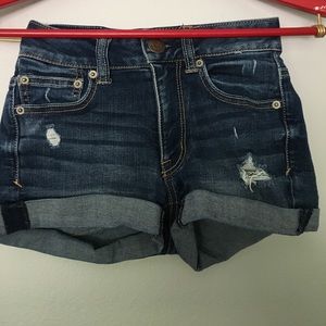 Dark washed blue Jean shorts size 00