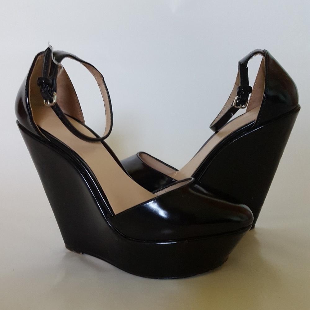 Zara Basic Platform Wedge