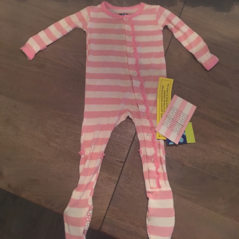 NWT Kickee Pants Lotus Stripe Ruffle Footie  6-12m