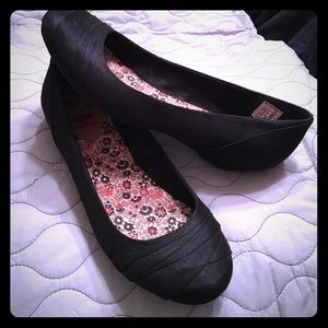 Black Flats