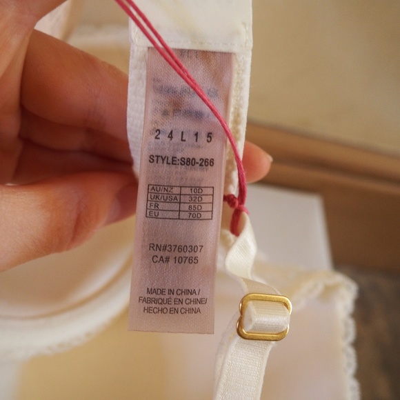 Stella McCartney Elsa Endearing Plunge Bra 32D - Picture 5 of 6