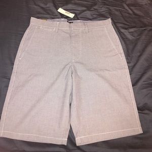 Men's J.Crew Club 10.5" short. Microginham print.