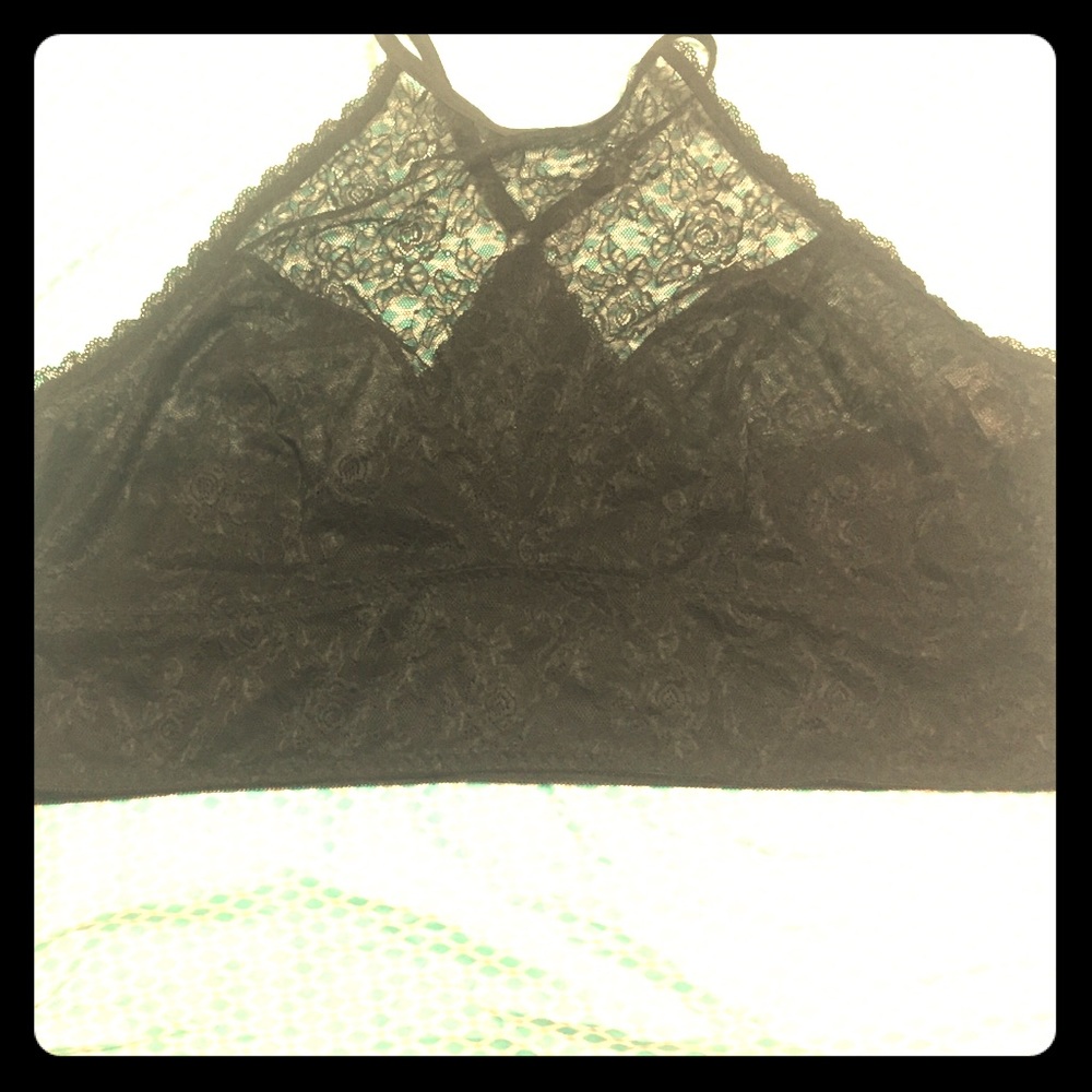 ✨✨✨This is a plus size NWT bralette from Torrid✨✨✨