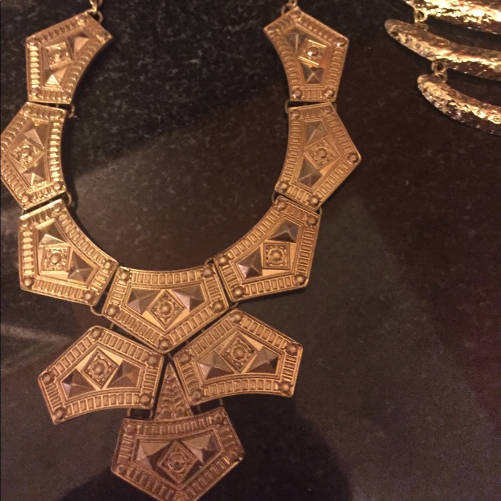 2 necklaces - Picture 2 of 3