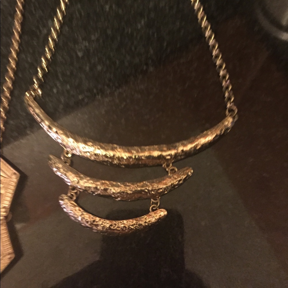 2 necklaces - Picture 3 of 3