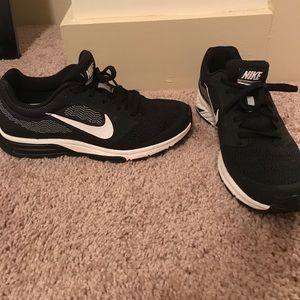 Nike zoom fly 2 Running Shoes, great condition!
