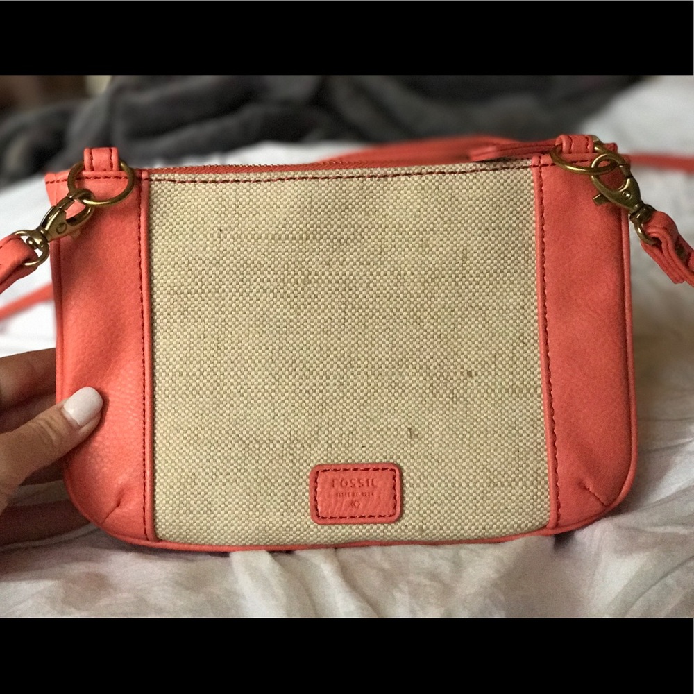 Crossbody Fossil bag in coral
