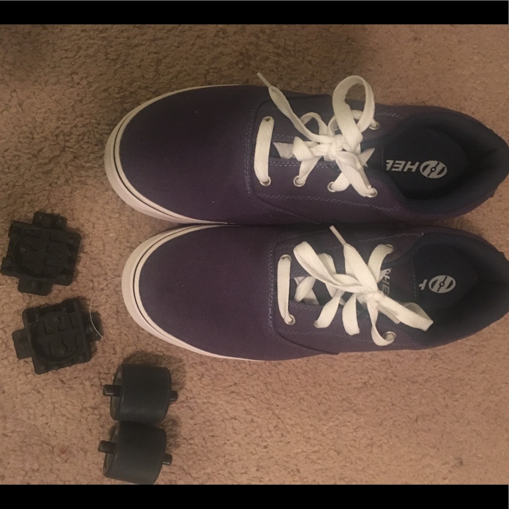 🔥GREAT DEAL🔥 Men's NEVER WORN Navy Heelys