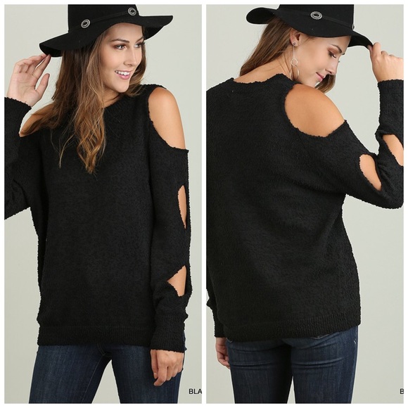 Stunning Soft Sweater w/cut out sleeves - Picture 5 of 5