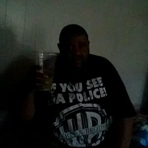 Meet your Posher, Kenneth