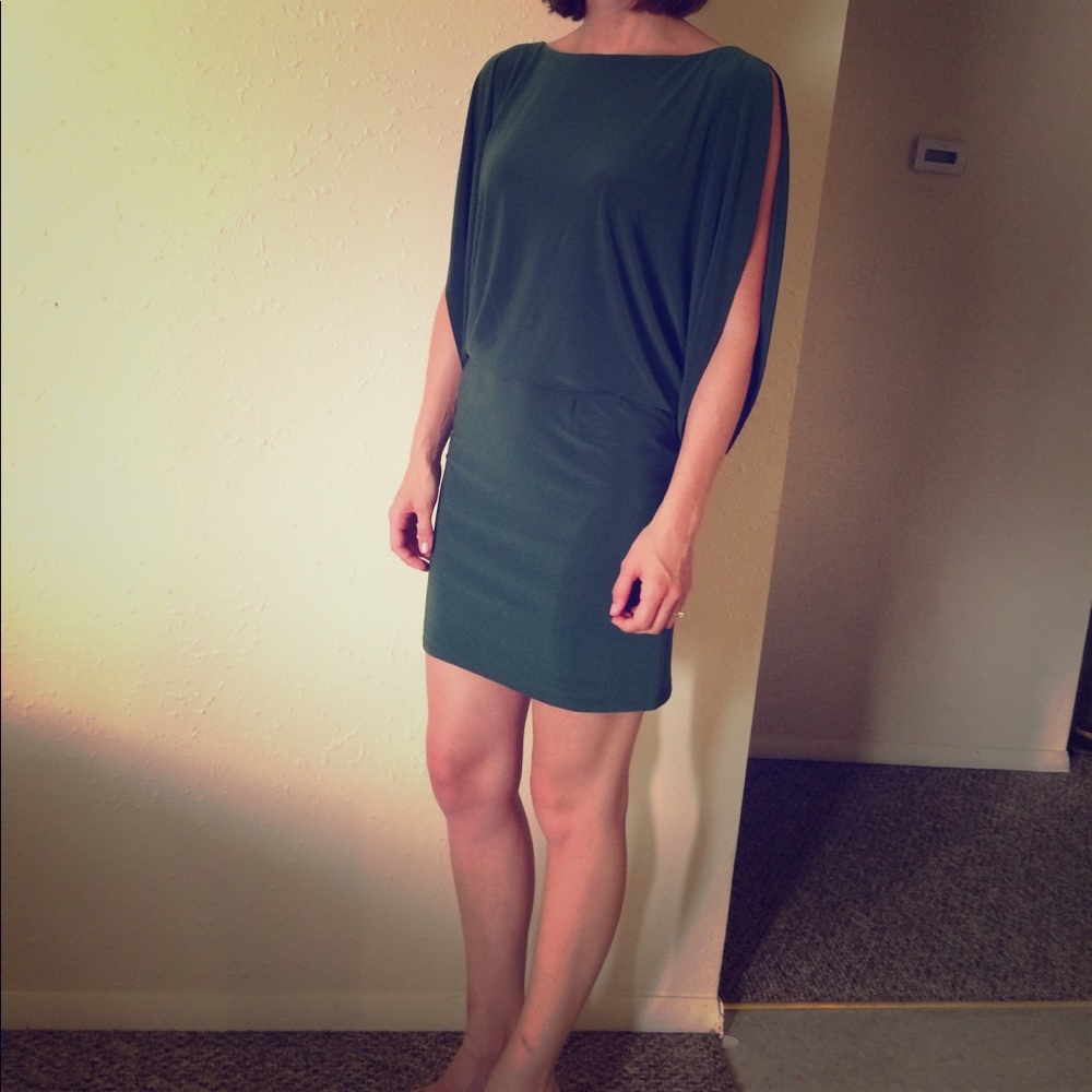 Jessica Simpson green evening dress