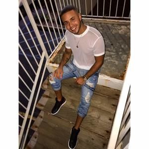 Meet your Posher, Johnathan