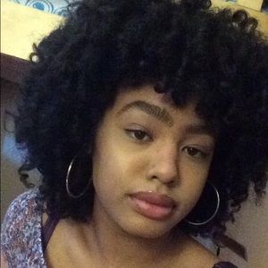 Meet your Posher, Lauryn