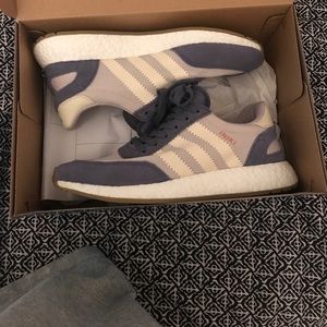 Iniki runner light purple