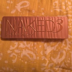 Urban Decay Naked 3 palette 💕