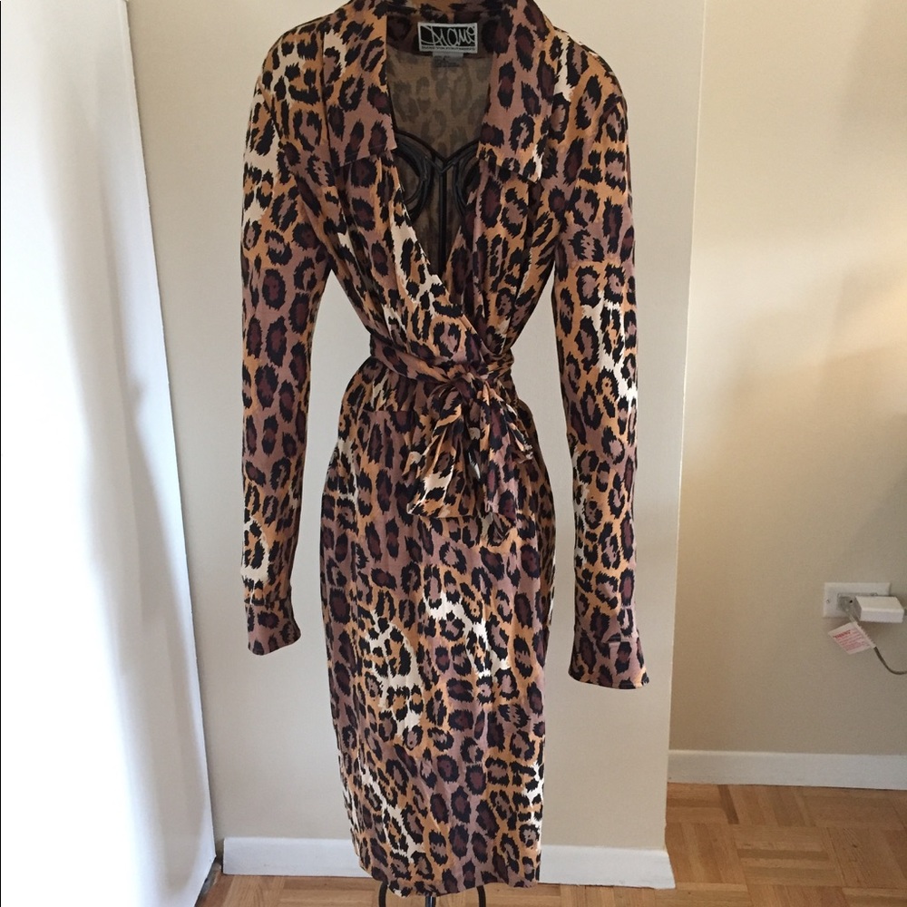 Vintage DVF Leopard Wrap Dress Size 8