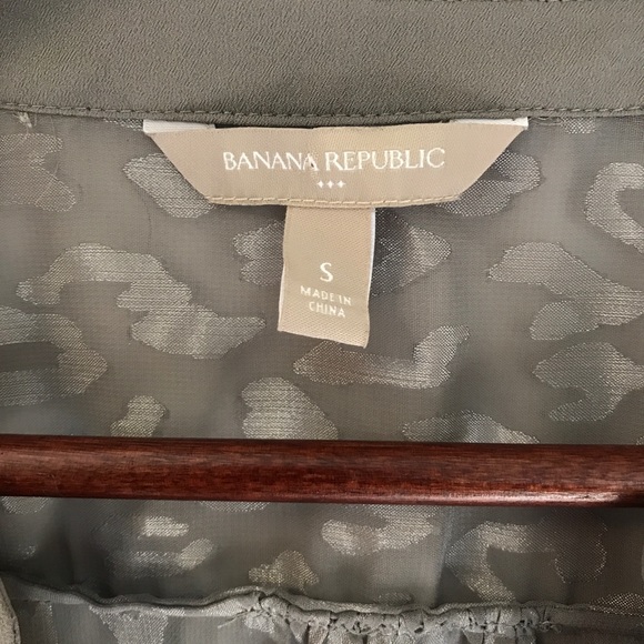 Banana Republic Sheer Tunic - Picture 6 of 7