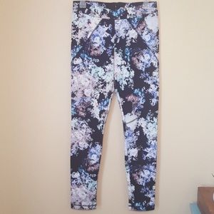 Cynthia Rowley Dark Floral Neoprene Leggings NWT