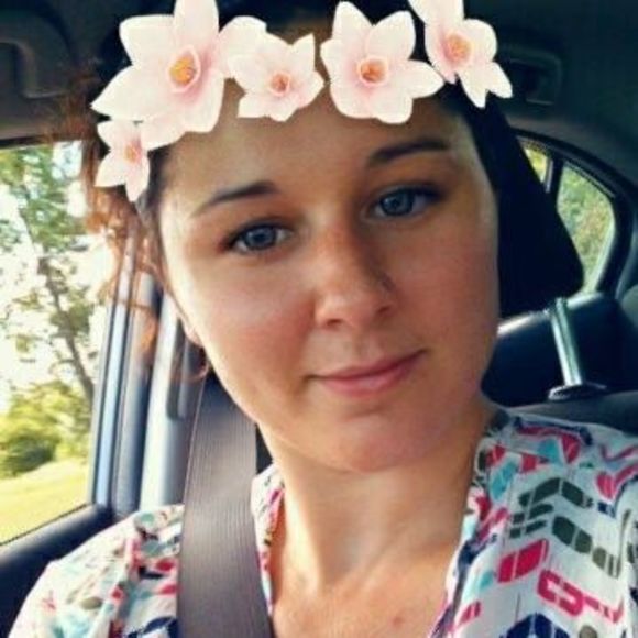 Meet your Posher, Katie - Picture 1 of 1