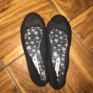 American Eagle flats