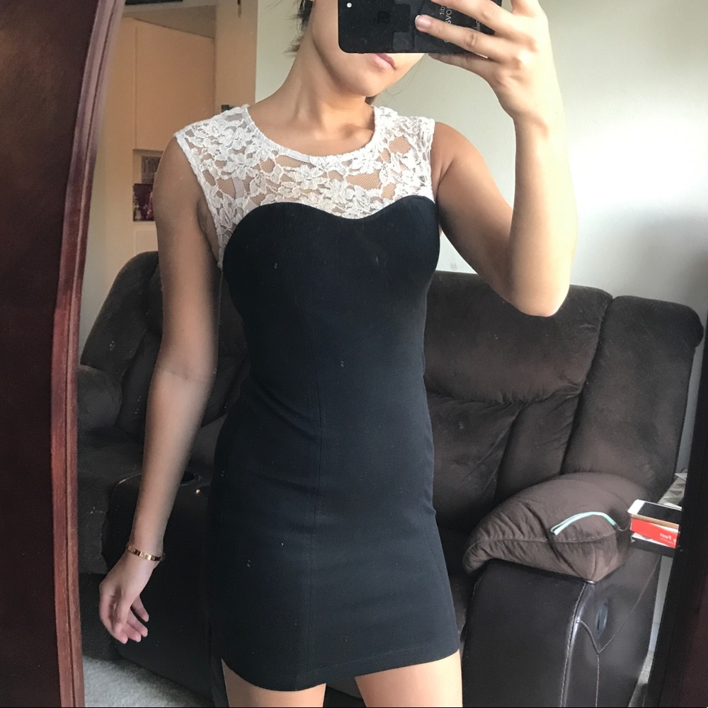 Forever 21 black and white lace dress
