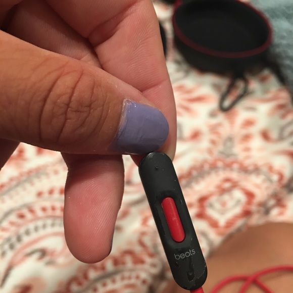 MAKE AN OFFER!!! Beats Headphones! - Picture 3 of 5