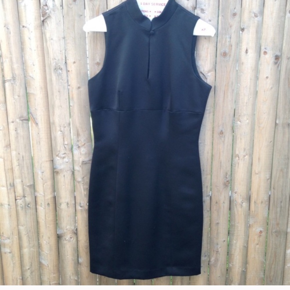 🎉SALE🎉  Kenar Dress w/ Frog Closure