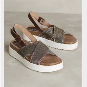 KMB Criss Cross Glitter gold sandals