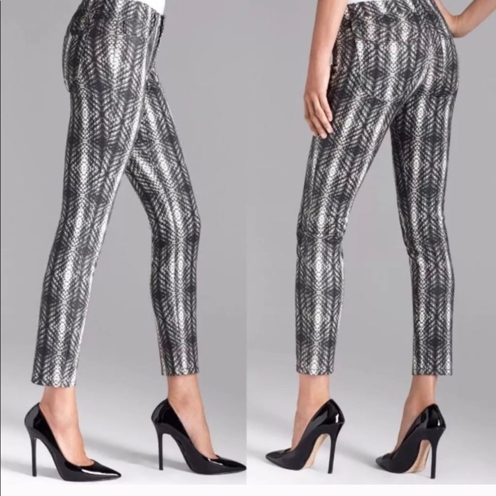 Skinny Ankle snake skin jeans / Joe's  jeans