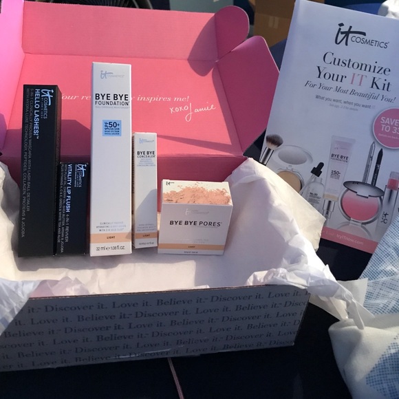 it cosmetics Makeup It Cosmetics Starter Kit Full Size Light Poshmark