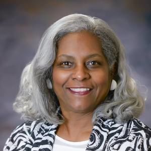 Meet your Posher, Mamia