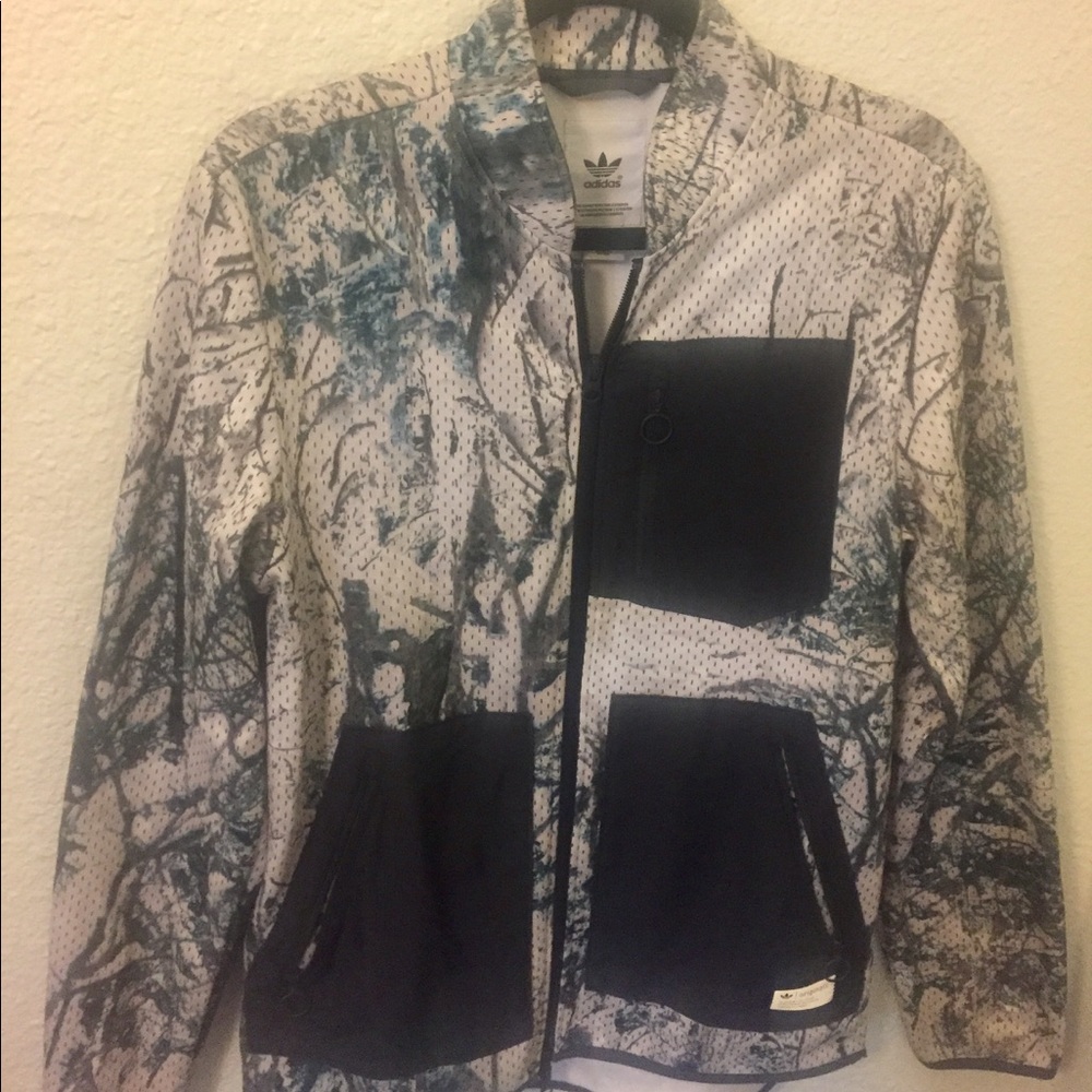 Adidas originals jacket!🦋