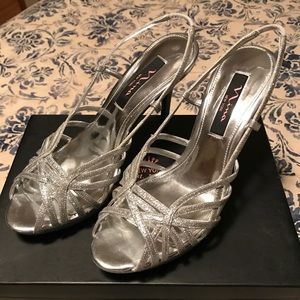 Nina glittery pumps