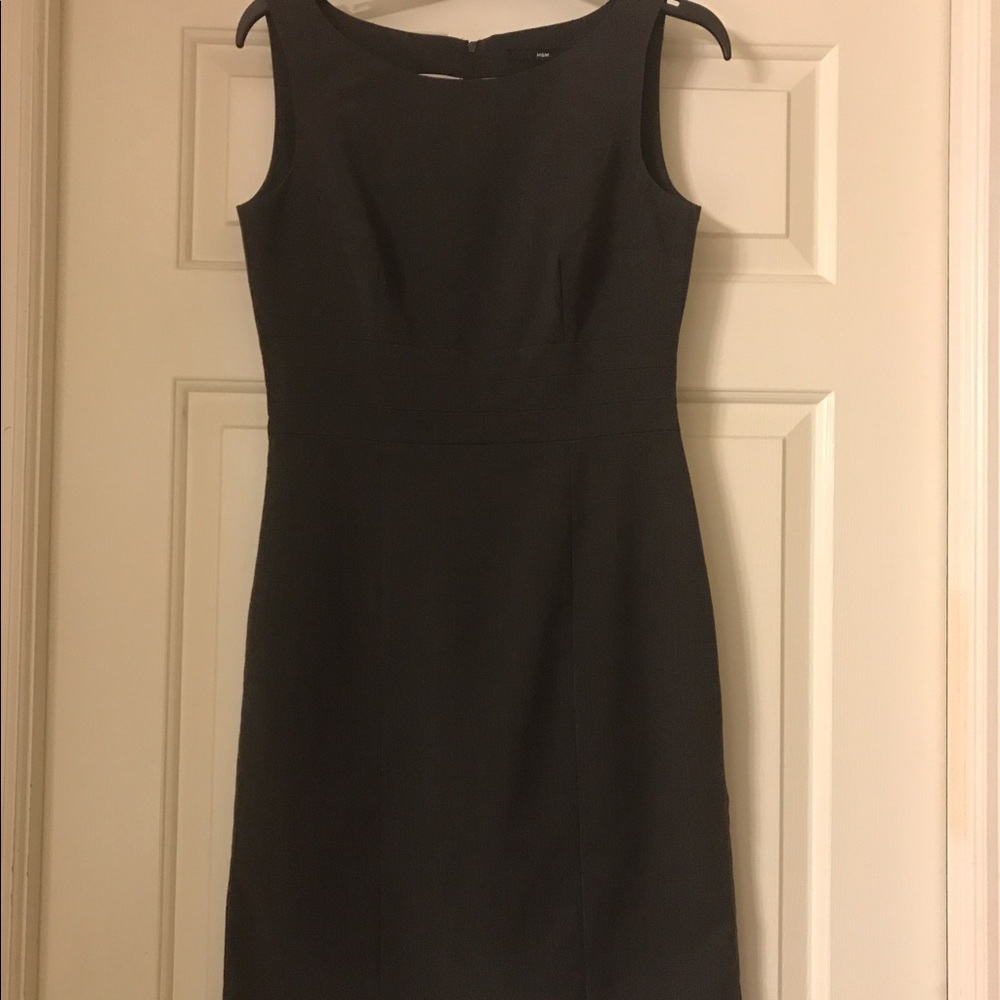 ❤️Final Price ❤️ Women's size 6 H&M dress
