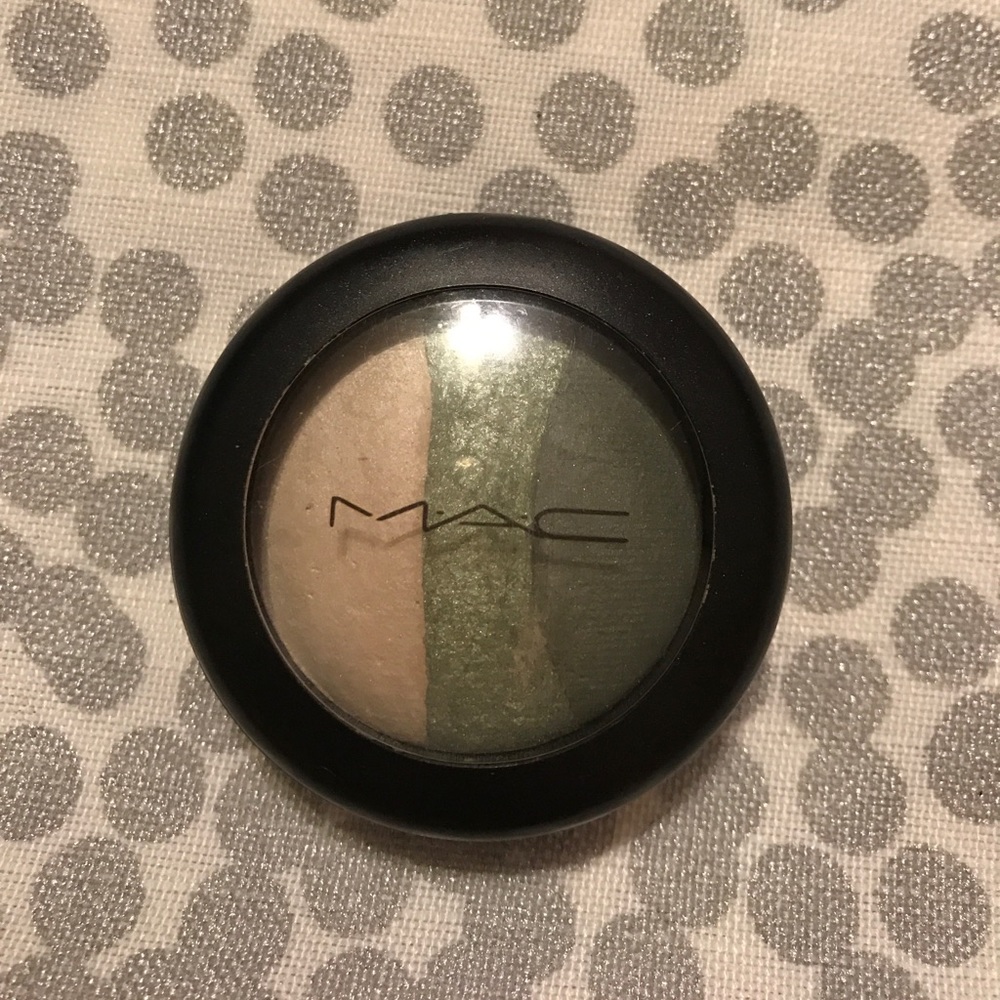 MAC eyeshadow