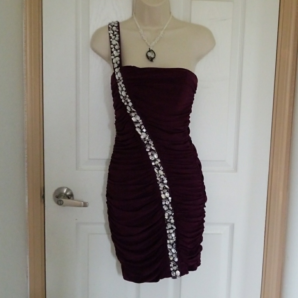 Body Hugger Purple One Shoulder Mini Dress