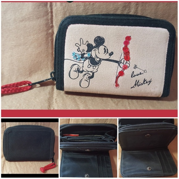 DISNEY/MICKEY MOUSE SIGNED WRISLET - Picture 1 of 5