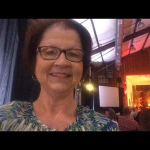 Meet your Posher, Sharon