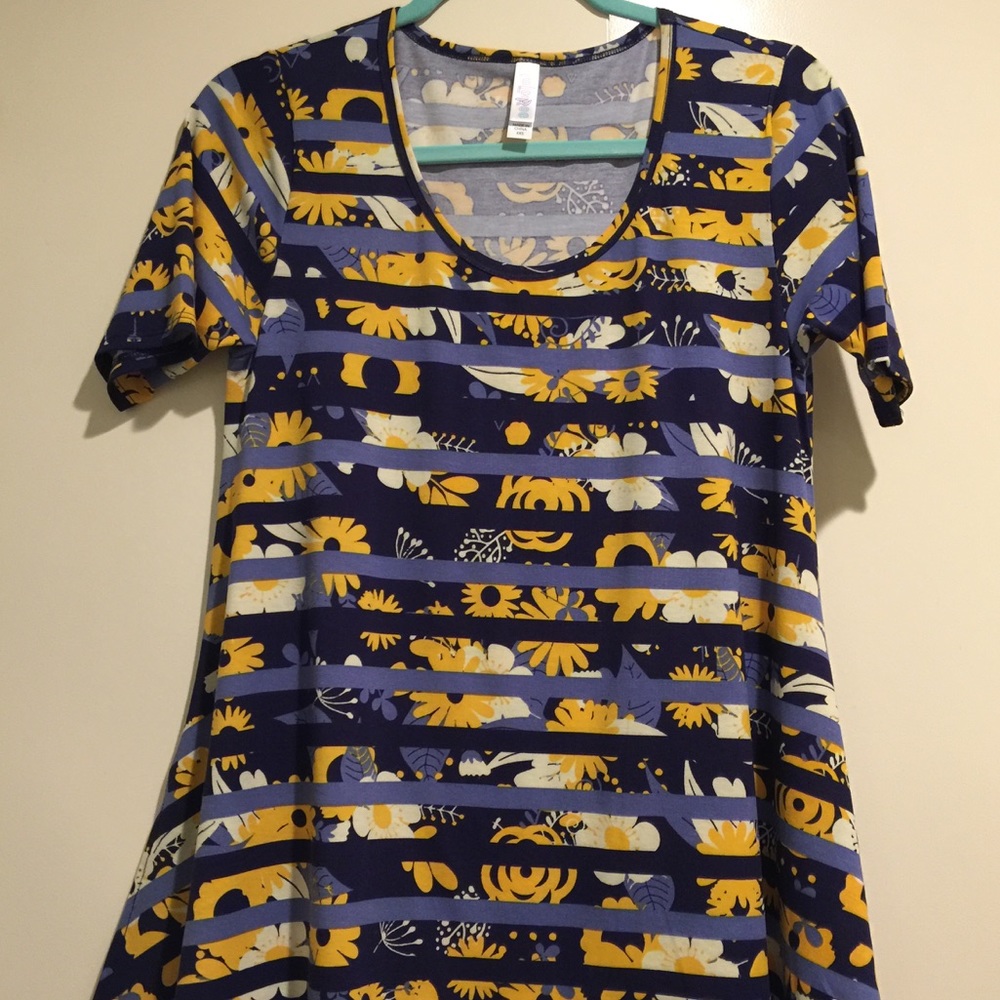 Lularoe Perfect Tee