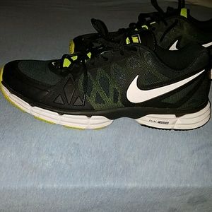 Nike gym shoes