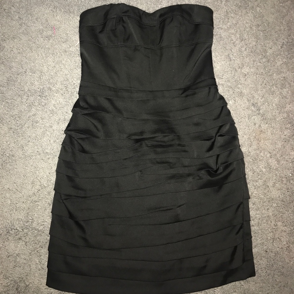 Black strapless silk Express mini dress! Size 0
