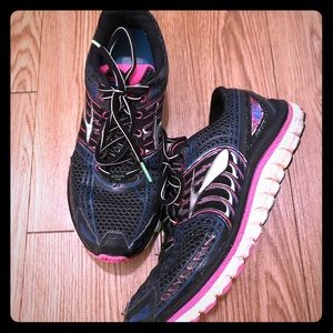 Women's Brooks Glycerin 12 Running Shoe