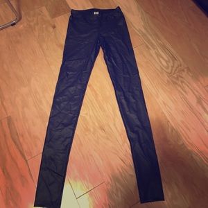 Leather leggings