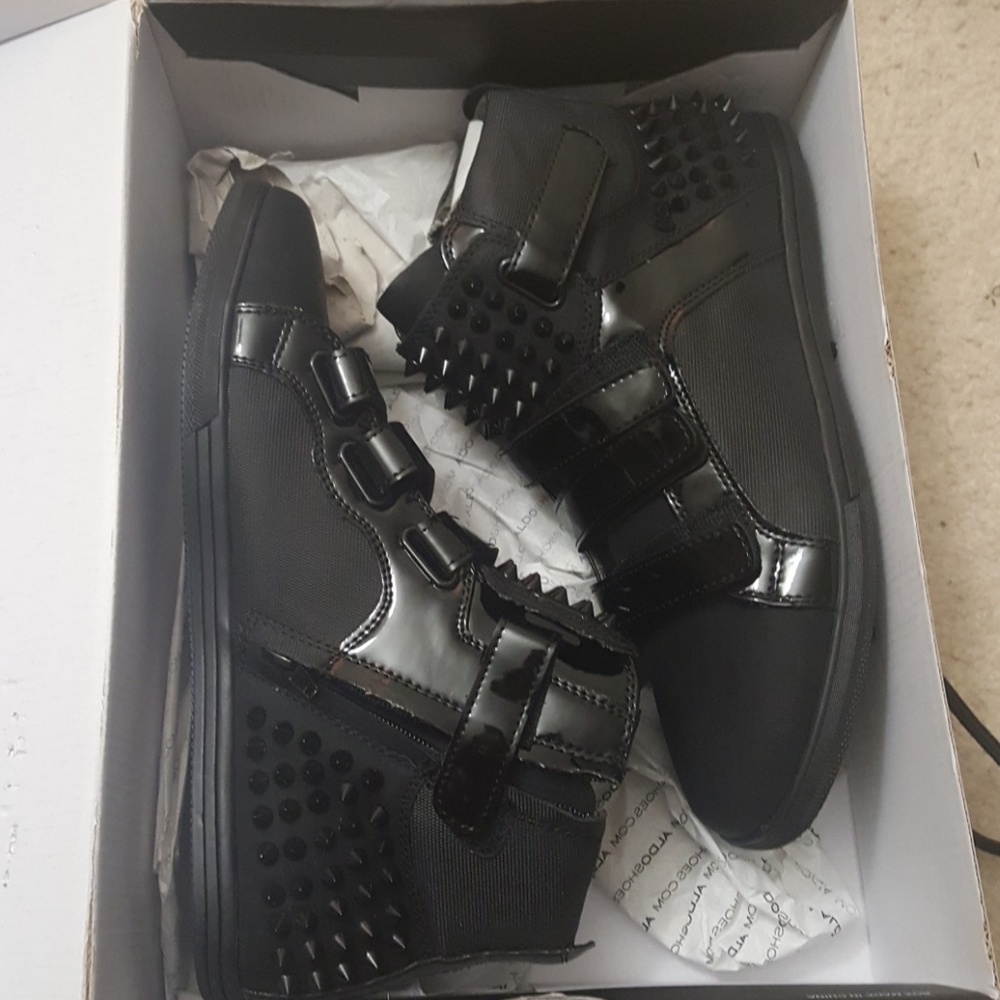 NIB Aldo black patent leather men's sneakers