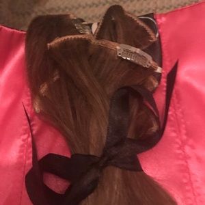 😍Real Hair extensions. (Clip in)💁🏽 With case!