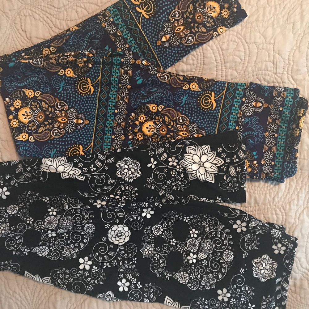 Halloween leggings! 💀🌟 24 hour price drop 🌟